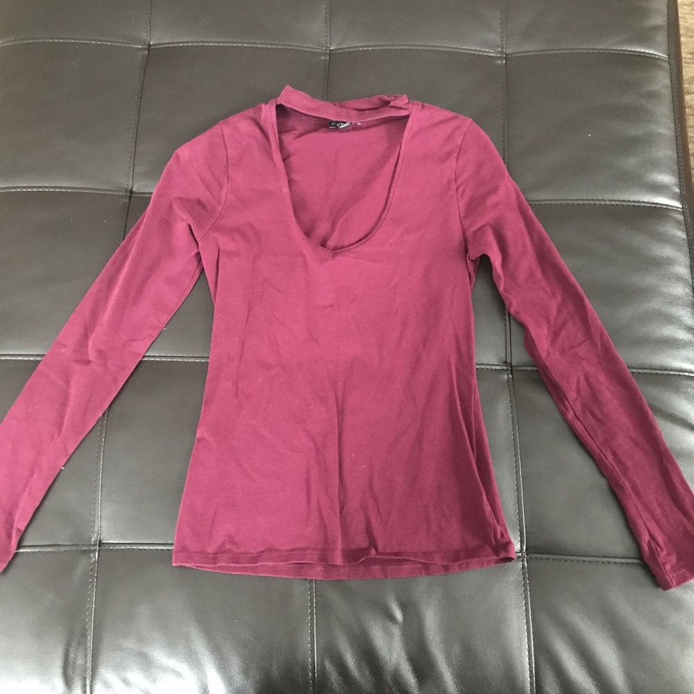 Express Choker T-Shirt